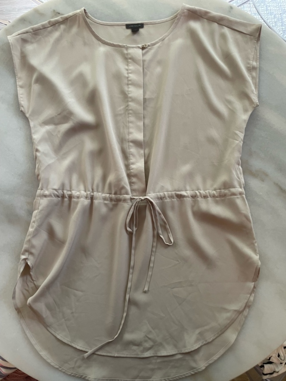 Ann Taylor Beige Round-Neck Button-Front Blouse size XS